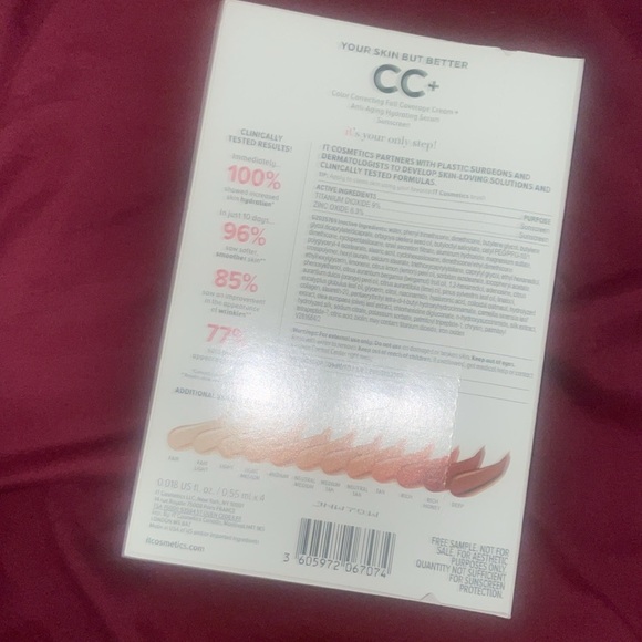 IT Cosmetics Limited Edition Super Star Foundation Brush bundle - Picture 2 of 10